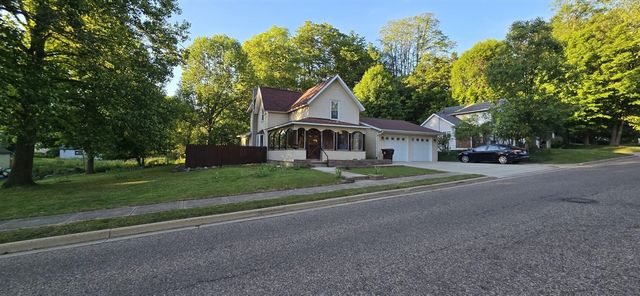 211 Forest Street, Marshall, MI 49068