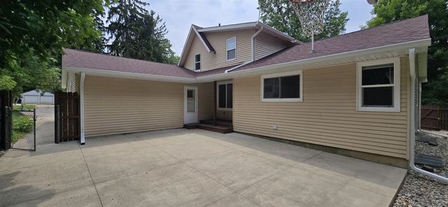 211 Forest Street, Marshall, MI 49068