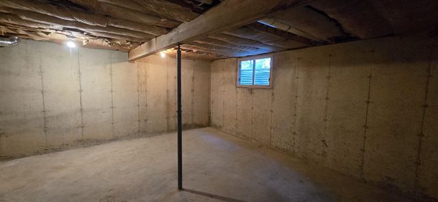 211 Forest Street, Marshall, MI 49068