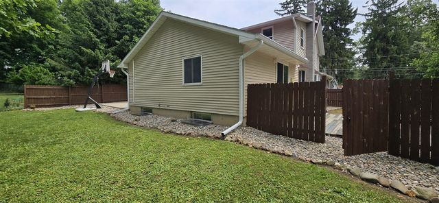 211 Forest Street, Marshall, MI 49068