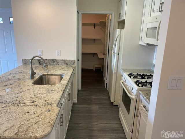 297 Cozzens Court, East Brunswick, NJ 08816