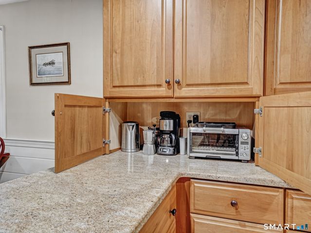 15 Birch Knoll Road, Canton, CT 06019