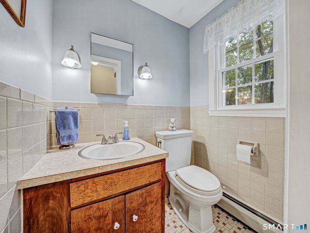 15 Birch Knoll Road, Canton, CT 06019