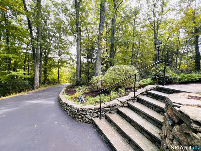 15 Birch Knoll Road, Canton, CT 06019