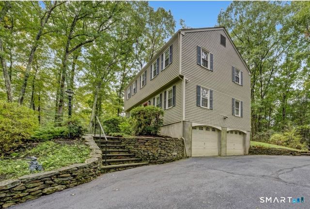 15 Birch Knoll Road, Canton, CT 06019