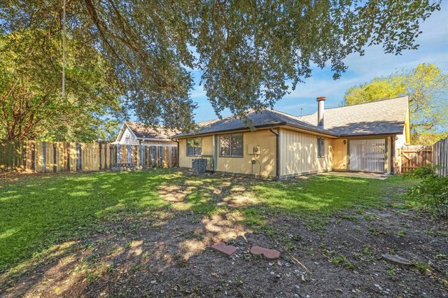 15939 Beechnut Street, Houston, TX 77083