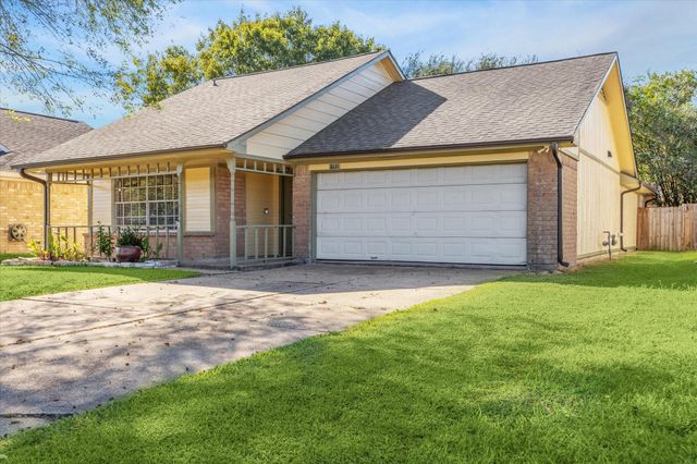 15939 Beechnut Street, Houston, TX 77083