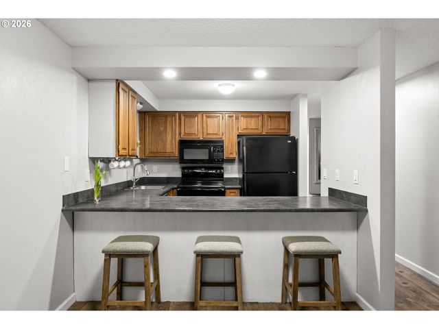 5563 Sw MULTNOMAH Blvd, Portland, OR 97219