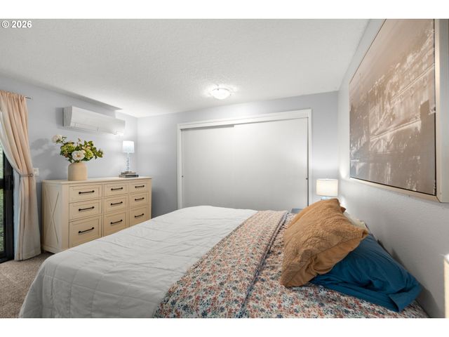 5563 Sw MULTNOMAH Blvd, Portland, OR 97219