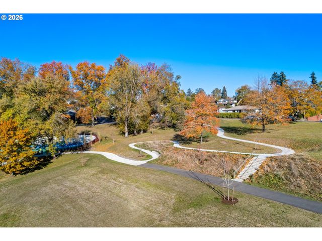 5563 Sw MULTNOMAH Blvd, Portland, OR 97219