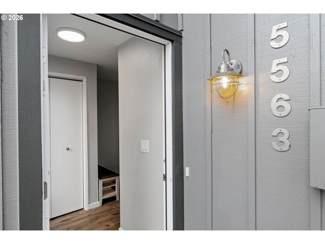 5563 Sw MULTNOMAH Blvd, Portland, OR 97219