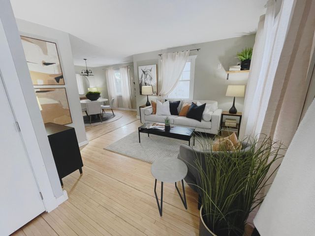 670 Cherokee Avenue, Saint Paul, MN 55107