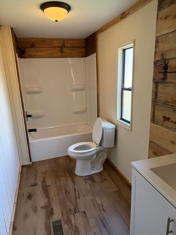 3086 E Old Hwy 64e, Hayesville, NC 28904