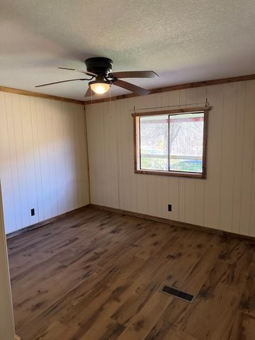 3086 E Old Hwy 64e, Hayesville, NC 28904