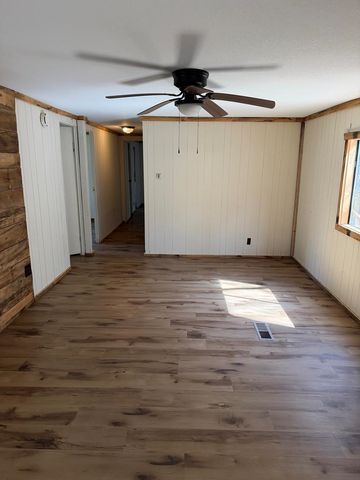 3086 E Old Hwy 64e, Hayesville, NC 28904