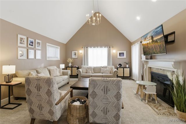 8140 Salt Road, Clarence, NY 14032