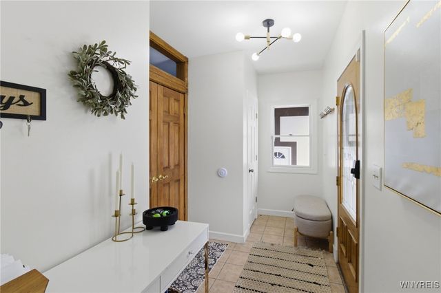 8140 Salt Road, Clarence, NY 14032