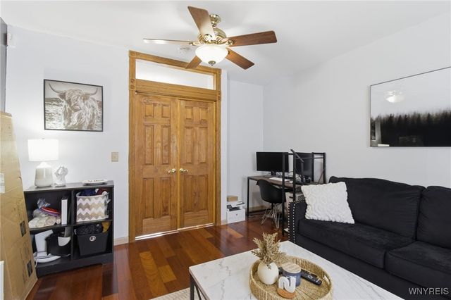 8140 Salt Road, Clarence, NY 14032