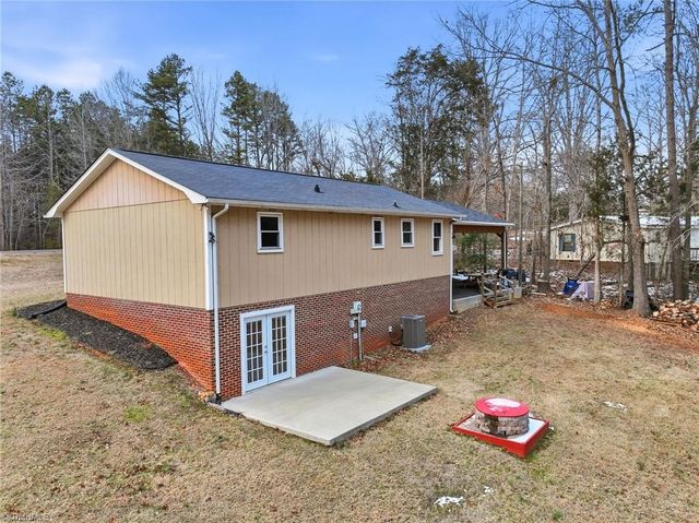 278 Beech Drive, Lexington, NC 27292