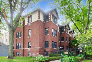 815 Lake Street 1S, Oak Park, IL 60301