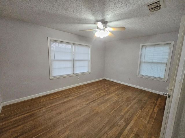 2011 35th Street, Lubbock, TX 79412