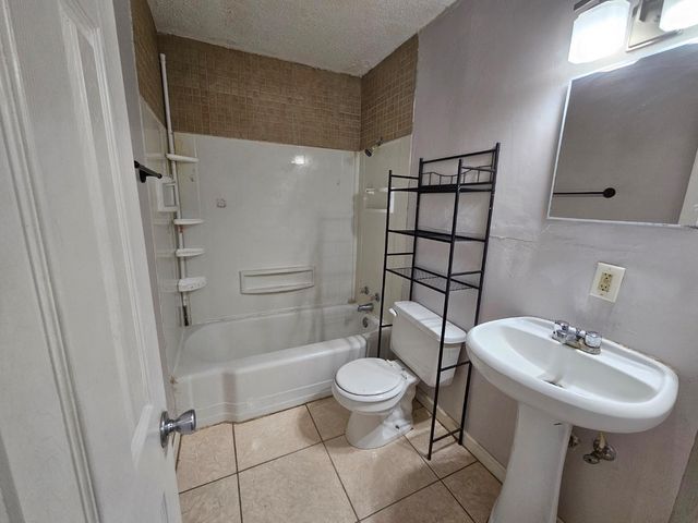 2011 35th Street, Lubbock, TX 79412