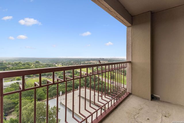 1 Towers Park Ln Apt 1202, San Antonio, TX 78209