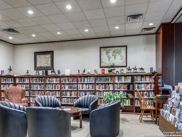 1 Towers Park Ln Apt 1202, San Antonio, TX 78209