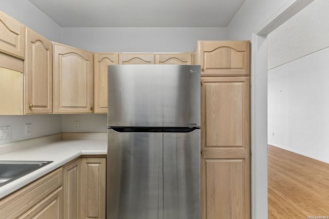 1 Towers Park Ln Apt 1202, San Antonio, TX 78209