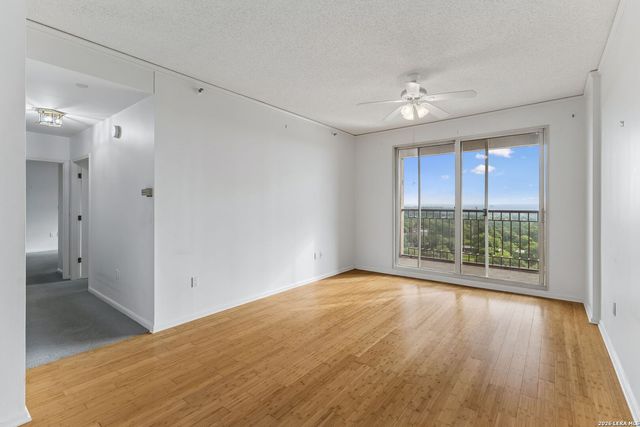 1 Towers Park Ln Apt 1202, San Antonio, TX 78209