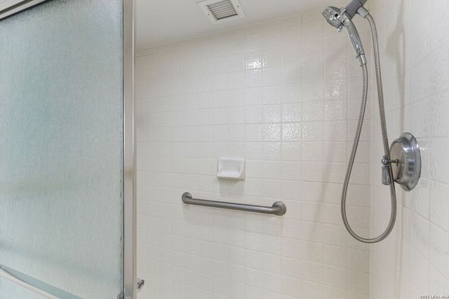 1 Towers Park Ln Apt 1202, San Antonio, TX 78209