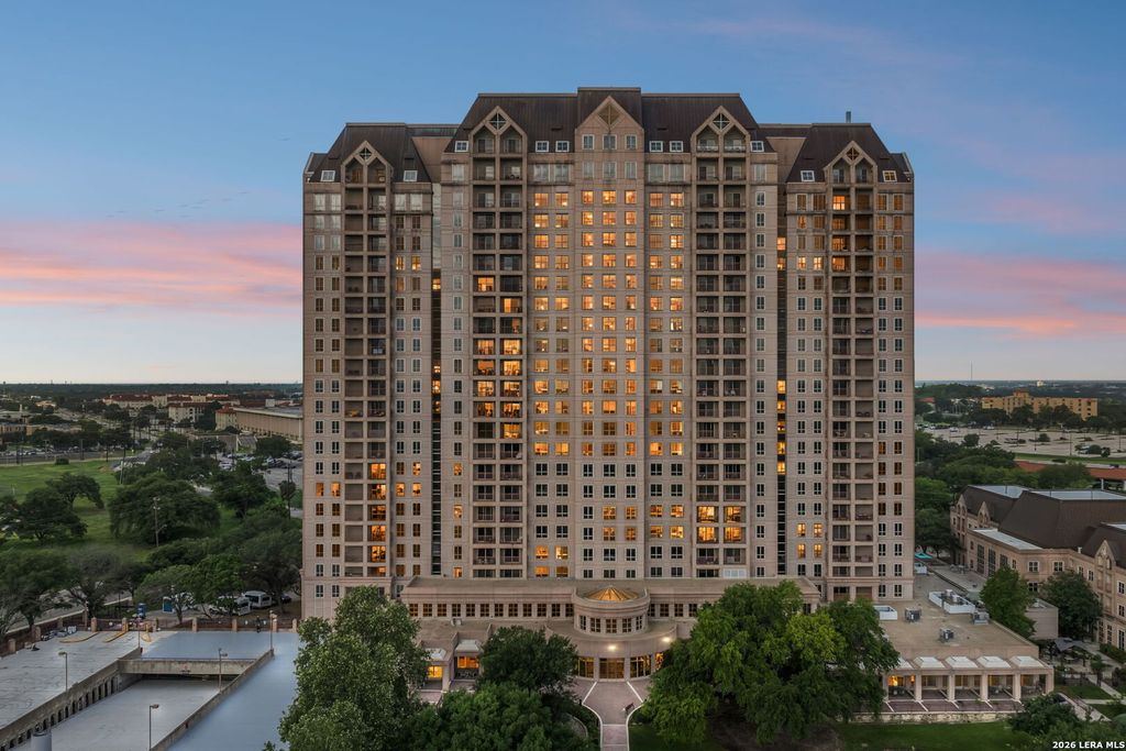 1 Towers Park Ln Apt 1202, San Antonio, TX 78209