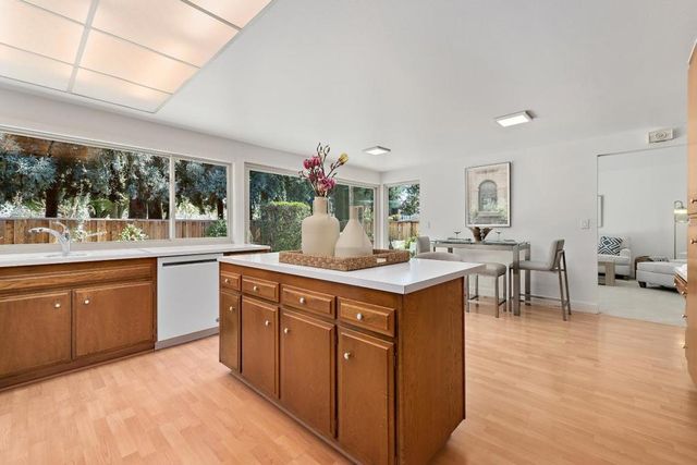 880 Russet Drive, Sunnyvale, CA 94087