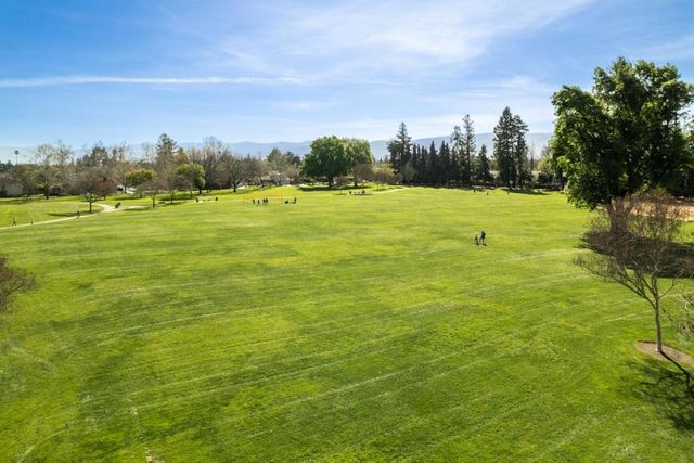 880 Russet Drive, Sunnyvale, CA 94087