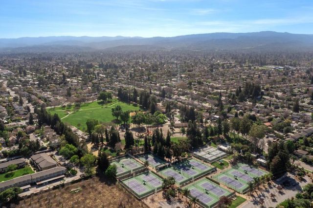 880 Russet Drive, Sunnyvale, CA 94087