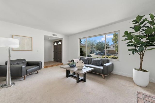 880 Russet Drive, Sunnyvale, CA 94087