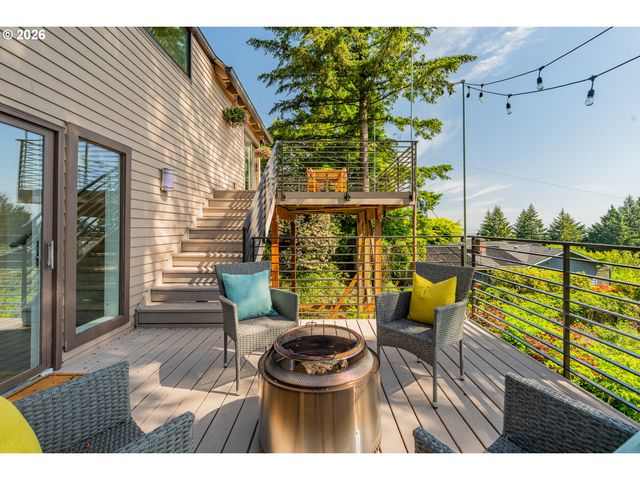 3046 Sw FAIRMOUNT Blvd, Portland, OR 97239
