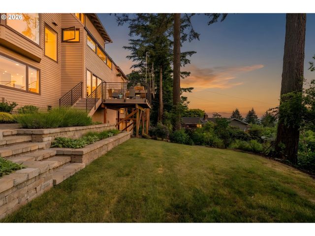 3046 Sw FAIRMOUNT Blvd, Portland, OR 97239