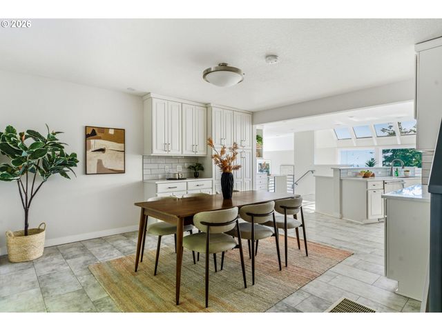 3046 Sw FAIRMOUNT Blvd, Portland, OR 97239