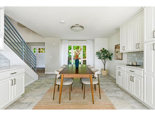 3046 Sw FAIRMOUNT Blvd, Portland, OR 97239