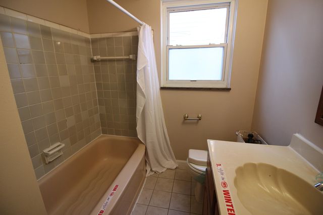 15881 Lennane Street, Redford, MI 48239