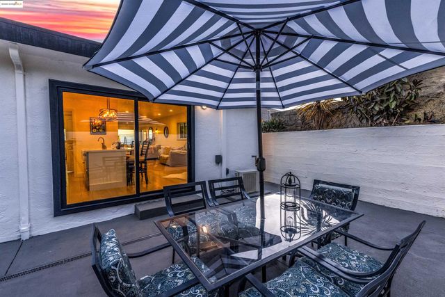 7756 Sunkist Dr, Oakland, CA 94605