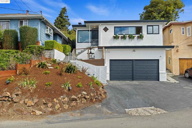 7756 Sunkist Dr, Oakland, CA 94605