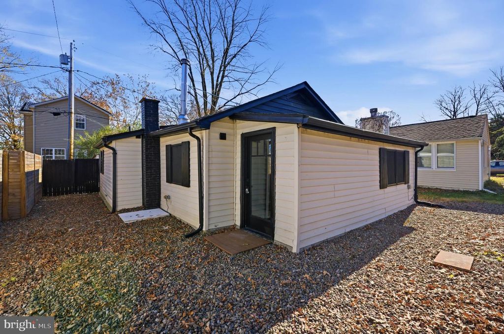 4717 FREDERICK AVE, Shady Side, MD 20764