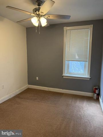 15 WALNUT ST, Marcus Hook, PA 19061