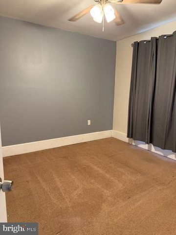 15 WALNUT ST, Marcus Hook, PA 19061