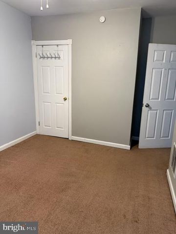 15 WALNUT ST, Marcus Hook, PA 19061