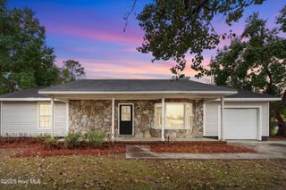 608 Wolverine Place, Jacksonville, NC 28546