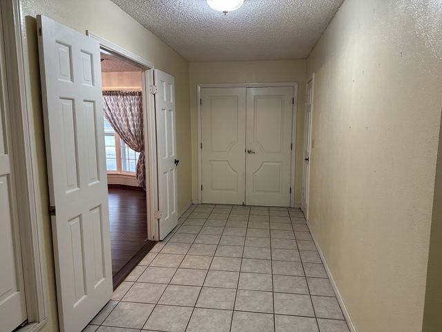 1072 Wagonseller Road, Bowie, TX 76230