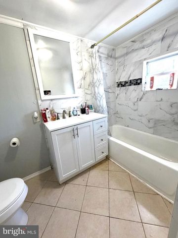 526 S 11TH ST, Reading, PA 19602